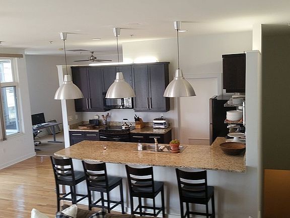 2nd image of 1150 Vine St Unit 43