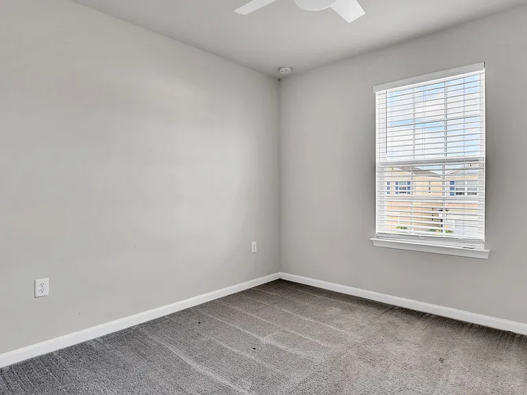 10735 Hawks Landing Dr — Photo 16