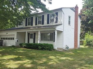 2411 Carriage Dr, Toledo, OH 43615