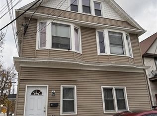 36 School St, Lancaster, NY 14086