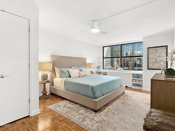 5th image of 112 W 56th St APT 20S