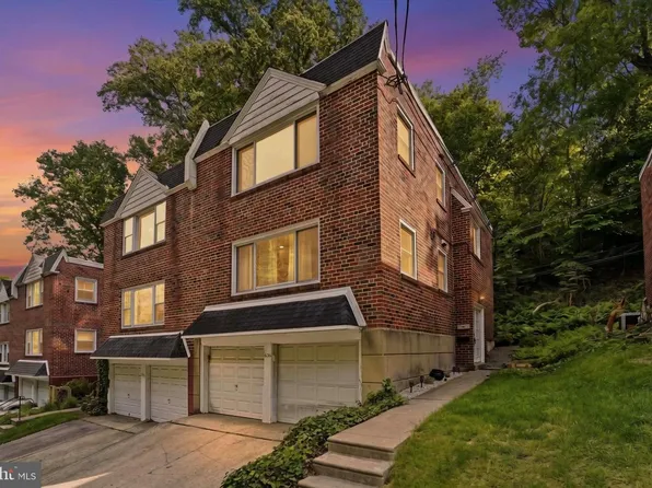 636 Green Ln, Philadelphia, PA 19128