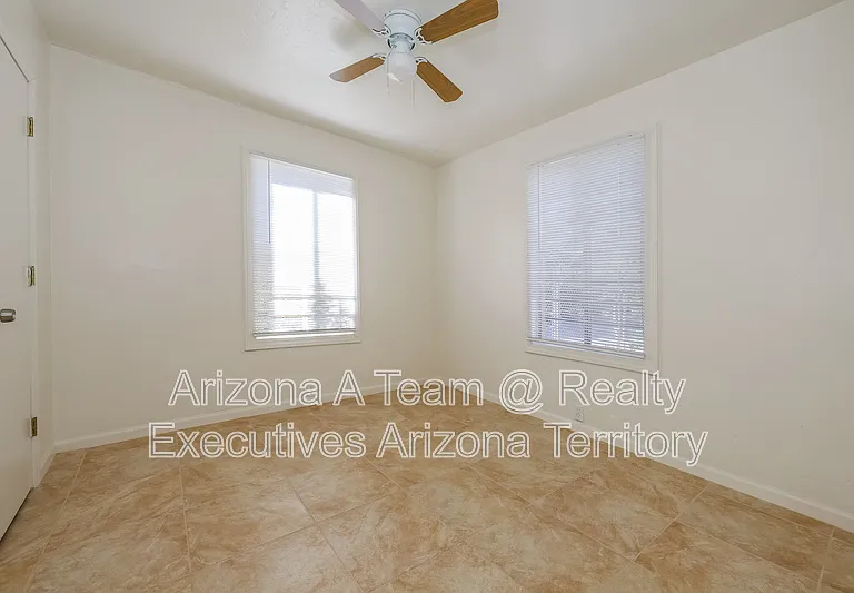 2631 N Fontana Ave #1 — Photo 10