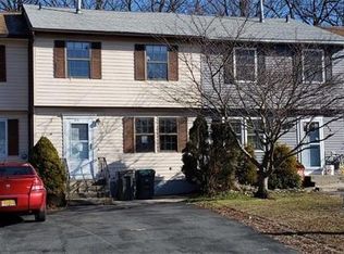 520 Everett Pl, Maybrook, NY 12543