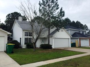 35 Ruby Cir, Mary Esther, FL 32569