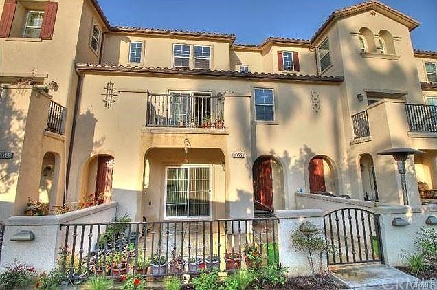 1st image of 10551 Acacia Ln