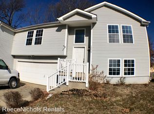 1600 N Concord Ct, Independence, MO 64058