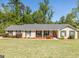 2925 Thornwood Dr, Macon, GA