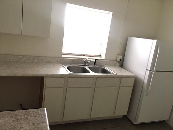 4th image of 517 E Las Cruces Ave APT 4