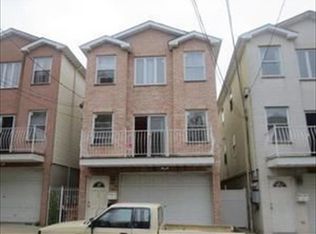 119 Oxford Ave, Jersey City, NJ 07304