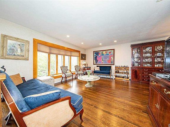 2nd image of 5 Woods Pl