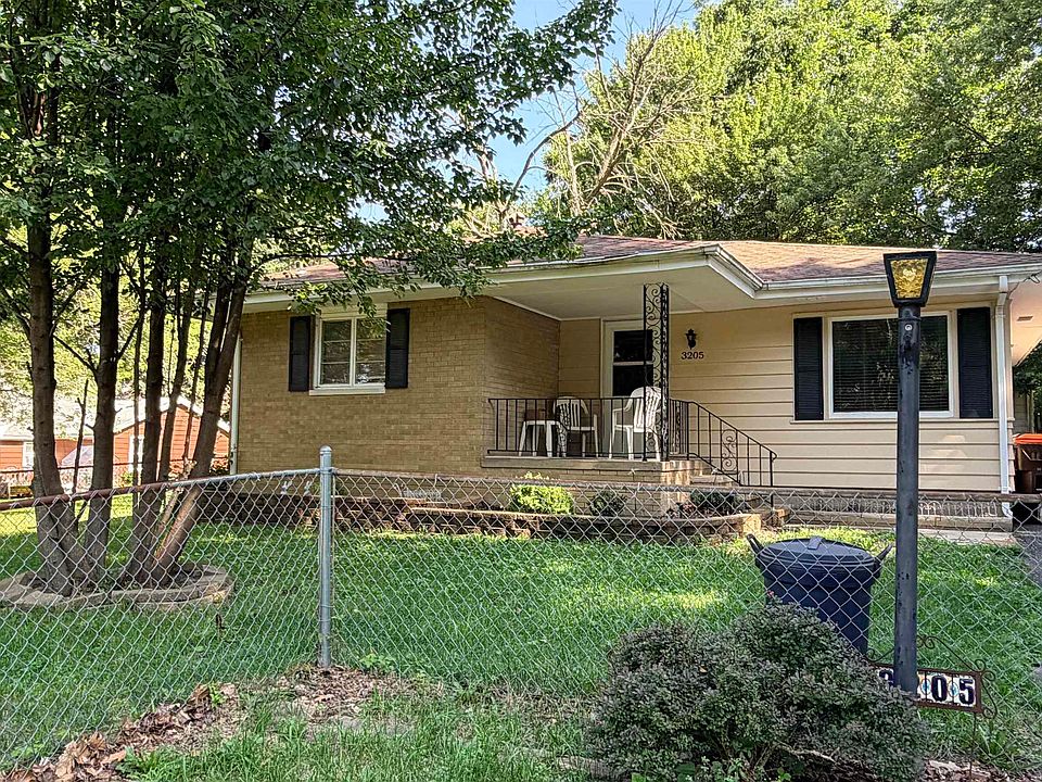 1st image of 3205 W Sylvan Ln