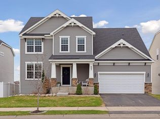 605 Searles St, New Brighton, MN 55112