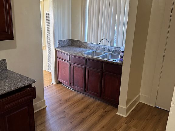 3rd image of 6912 S Figueroa St #1
