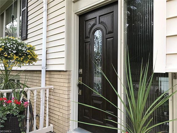 3rd image of 2805 Greenlawn Dr