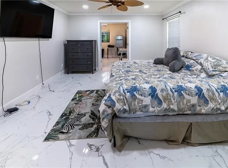 8898 Bracken Way — Photo 32