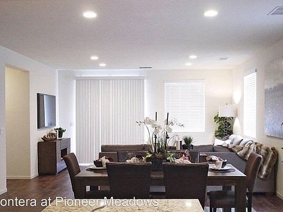 3rd image of 6534 Mooncrest Dr