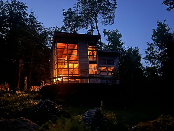 5th image of 271 Bigelow Road