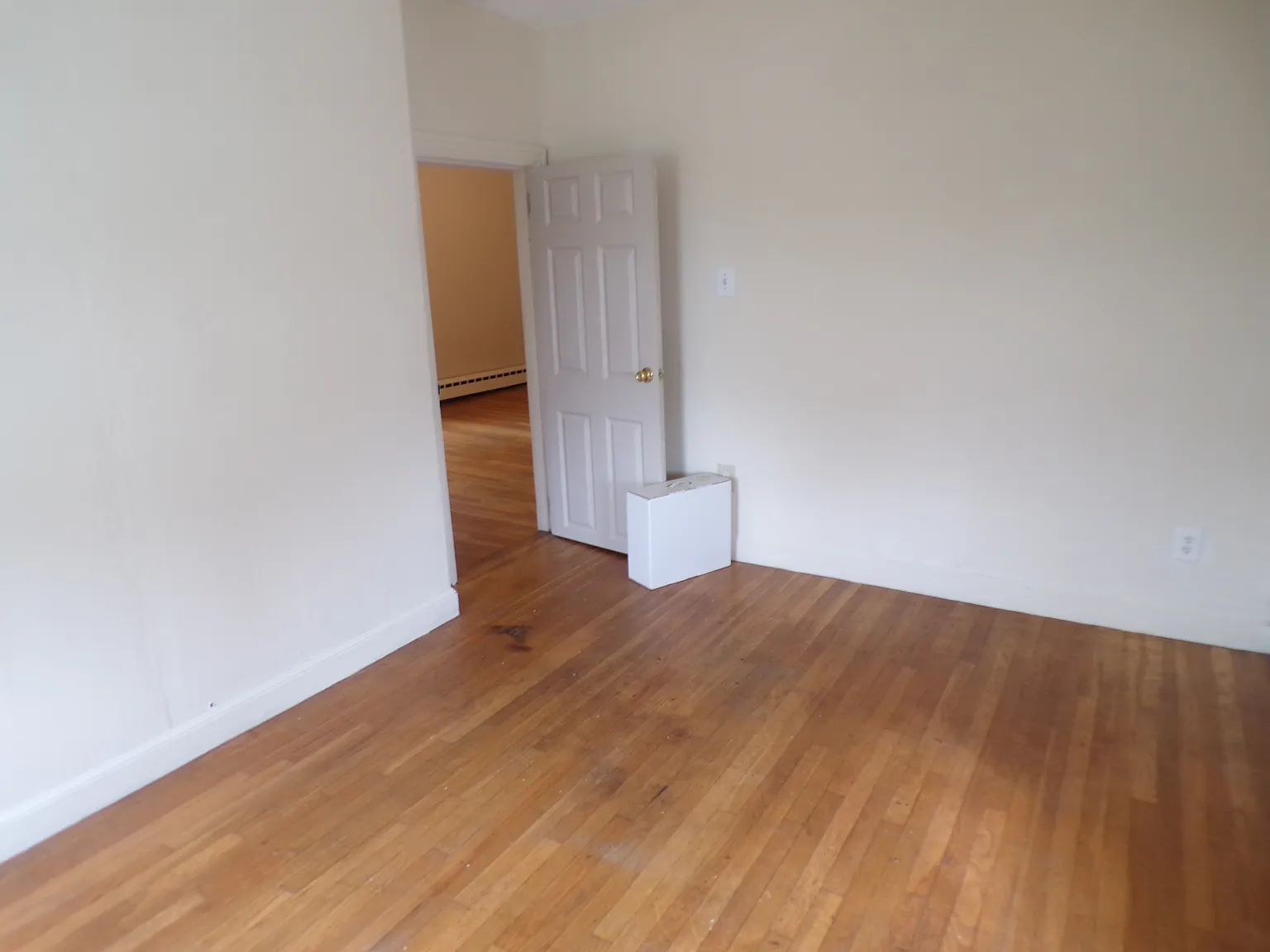 2 bed, 800 sqft, $1,800 — Photo 3