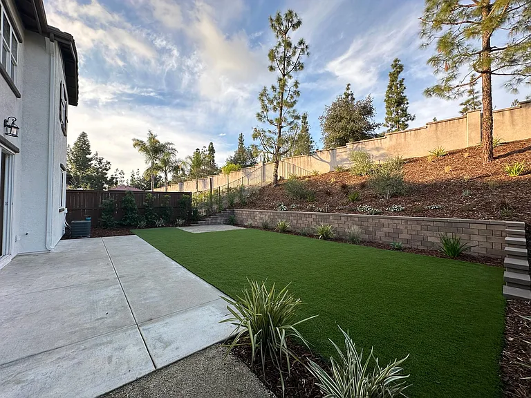 1523 Clifftop Ave — Photo 47