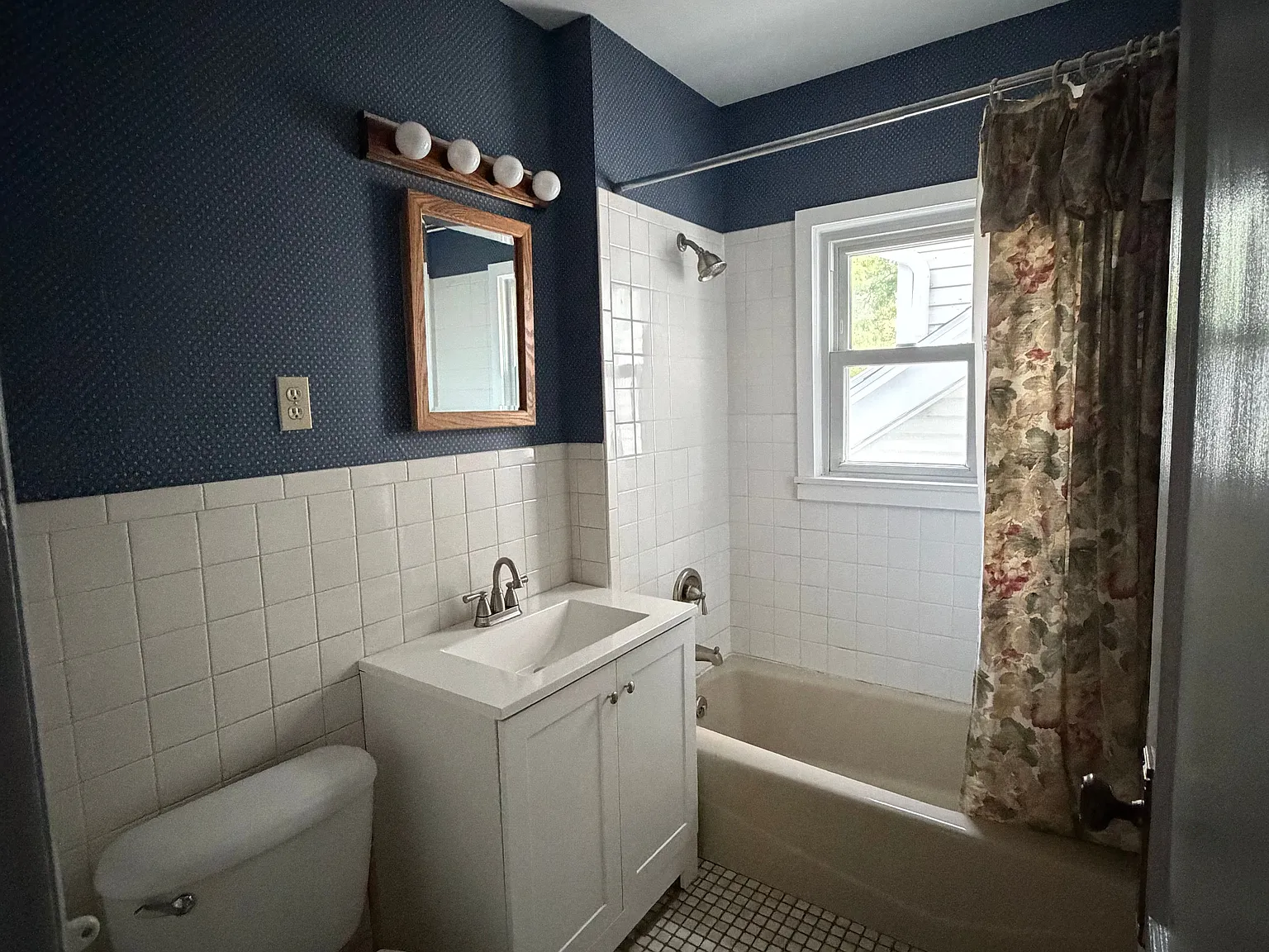 2 bed, 1.0 bath, 1152 sqft, $1,500 — Photo 3