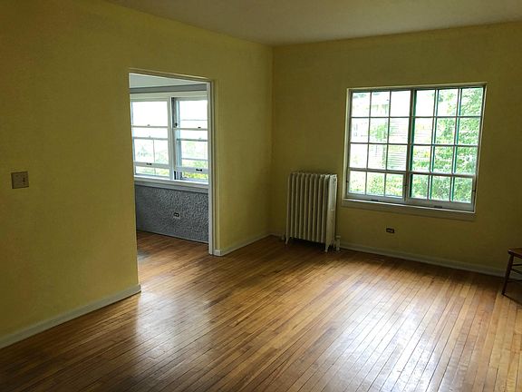 2nd image of 2000 Seabury Ave #1