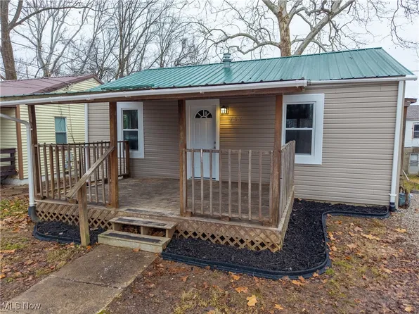 707 Marquis St, Parkersburg, WV 26101