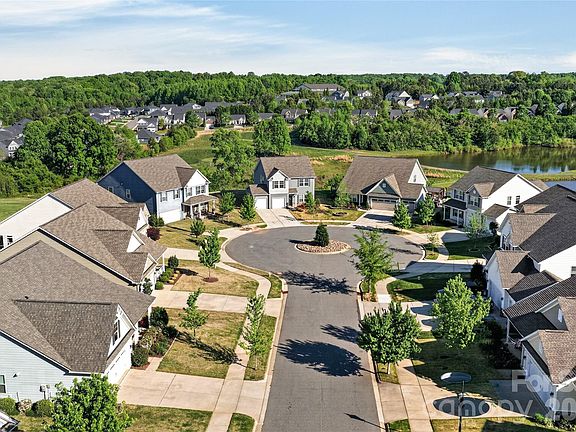 4th image of 143 Jana Dr #66