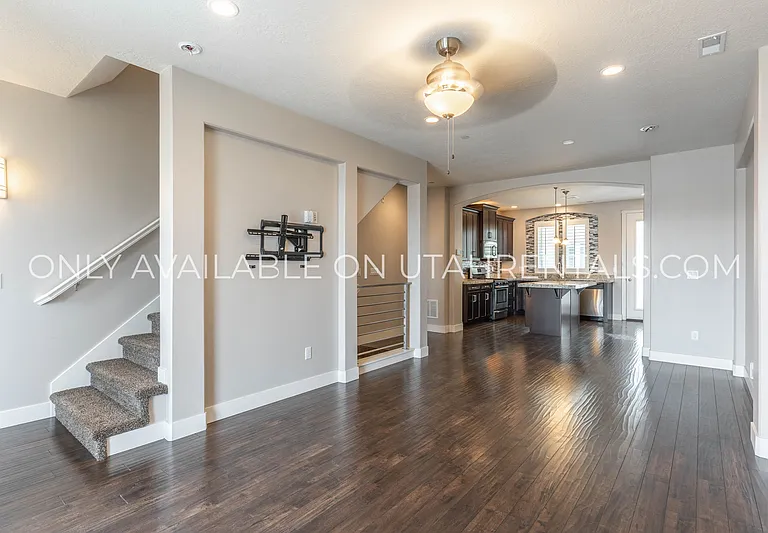 4738 W Daybreak Rim Way — Photo 10