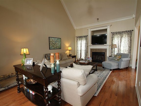 4th image of 114 Tindall Dr