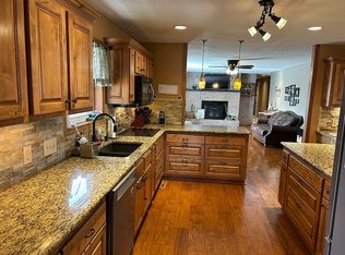 11886 Goldenrod Rd, Carthage, MO 64836