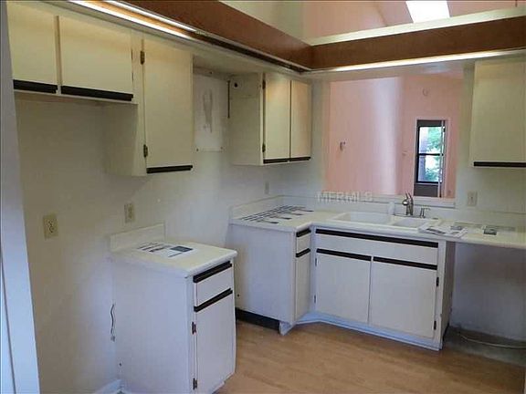 3rd image of 2900 S Semoran Blvd #B-6