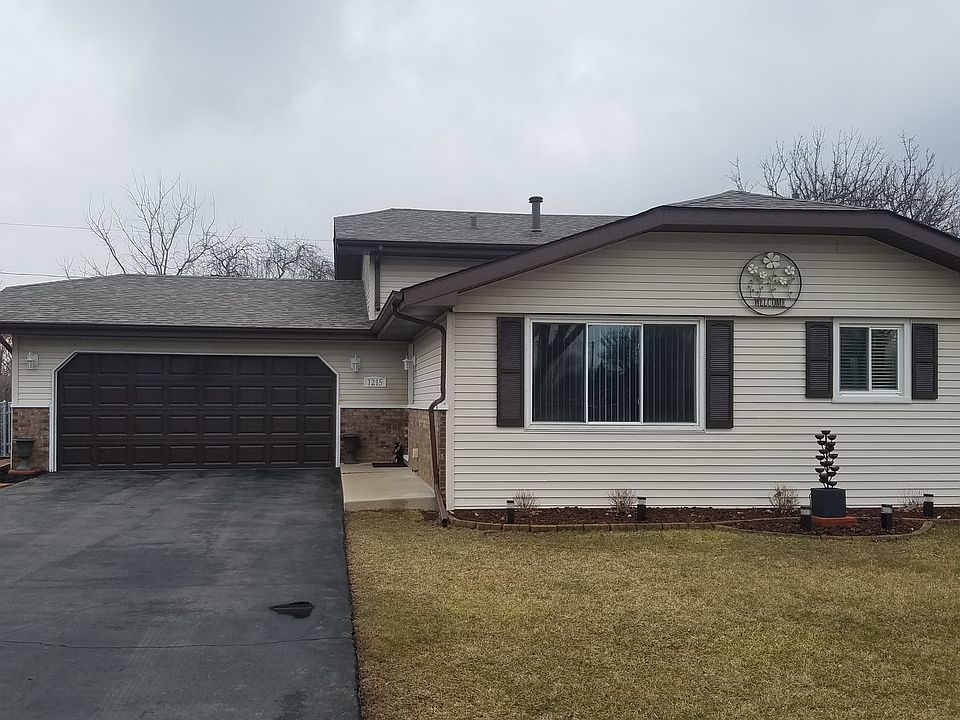 1st image of 1215 Brentwood Pl
