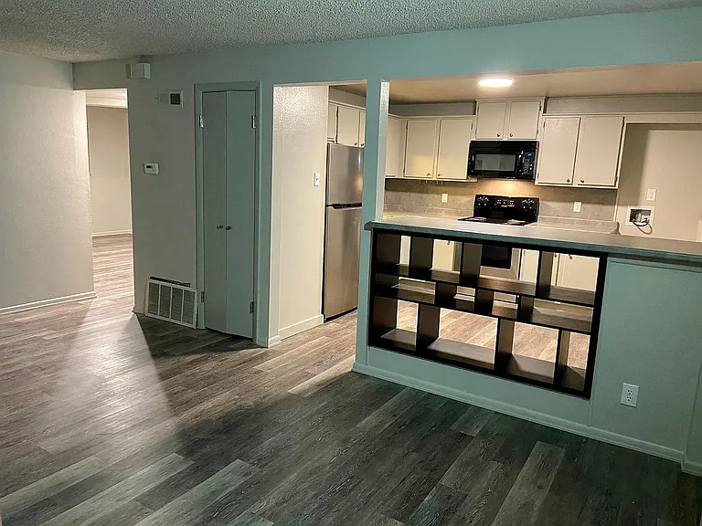 50 Barclay Dr #3 — Photo 2