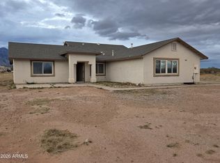9500 S El Thuma Real, Hereford, AZ 85615