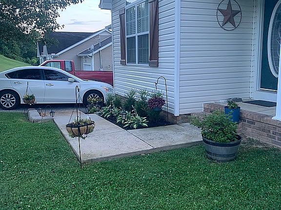5th image of 110 Fort Cir