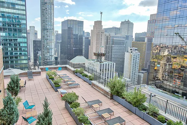 Rented by Jack Resnick & Sons | media 42