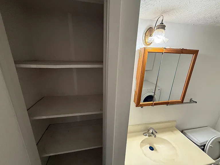 2956 N Dekalb Dr #D — Photo 16