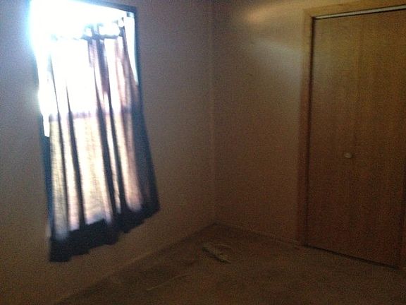 5th image of 509 W Ave W