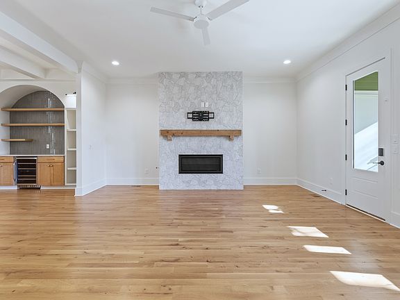 3rd image of 6371 Alamo Pl