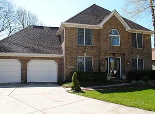 960 N Quiet Bay Cir, Cicero, IN 46034