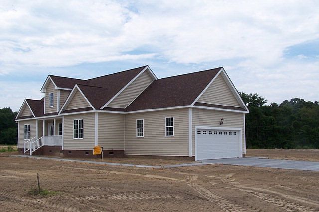 2nd image of 401 Graces Farm Rd