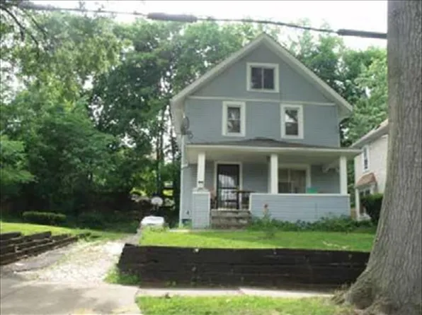 1096 La Croix Ave, Akron, OH 44307