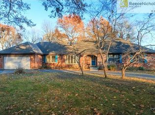 9535 Chadwick St, Overland Park, KS 66206