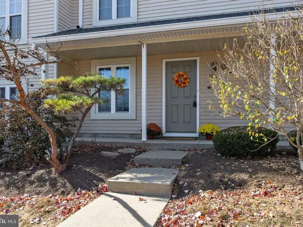 1915 Society Pl, Newtown, PA 18940