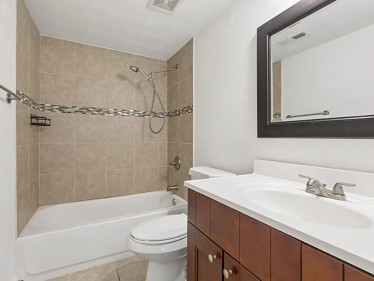 1261 River Oaks Dr — Photo 23