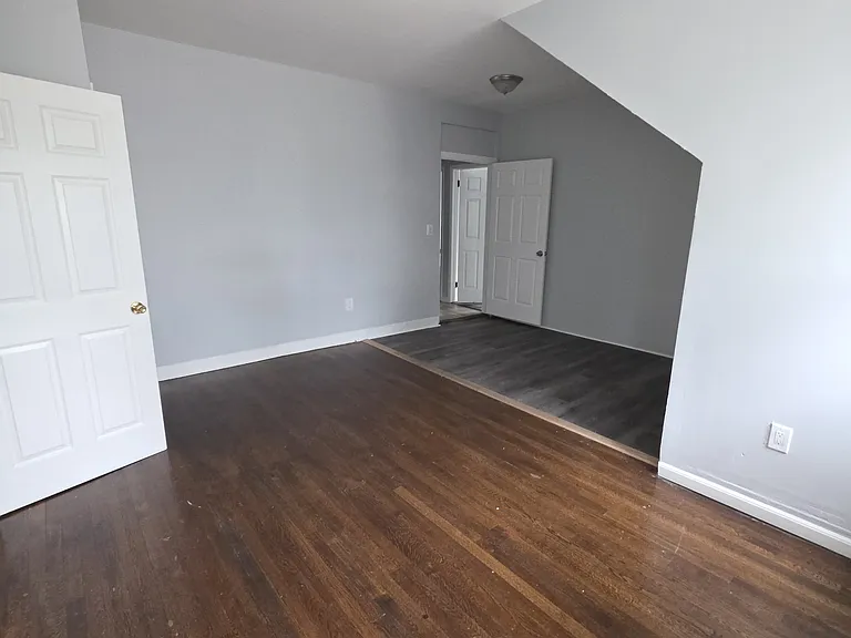 130 W 4th St #3CS — Photo 2