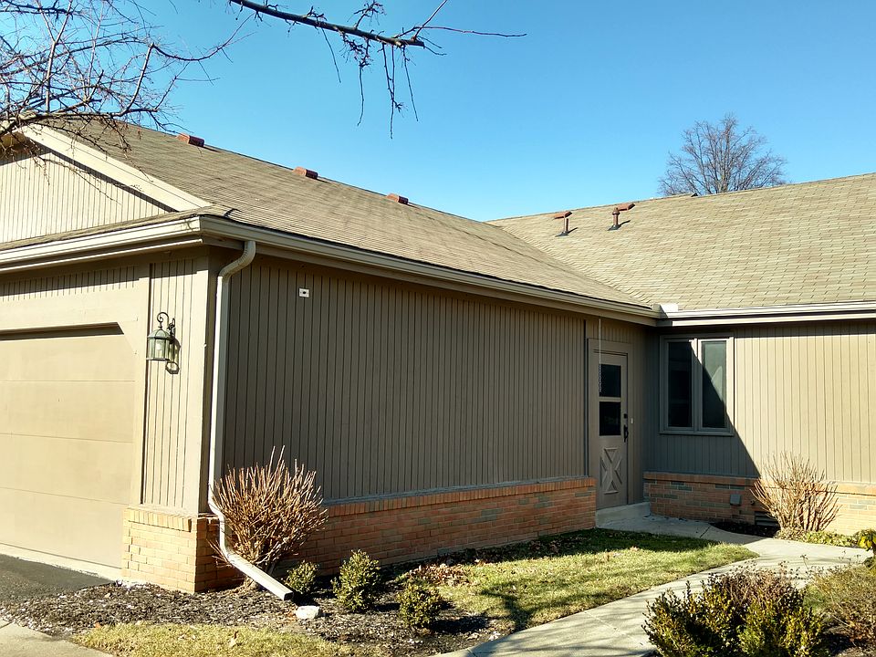 1st image of 25 Meadowpond Dr