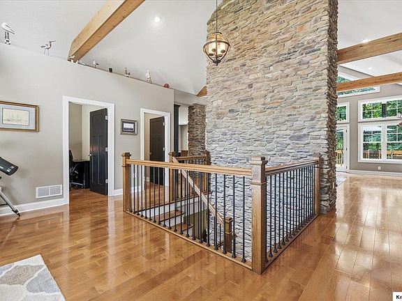 4th image of 3315 Apple Valley Dr