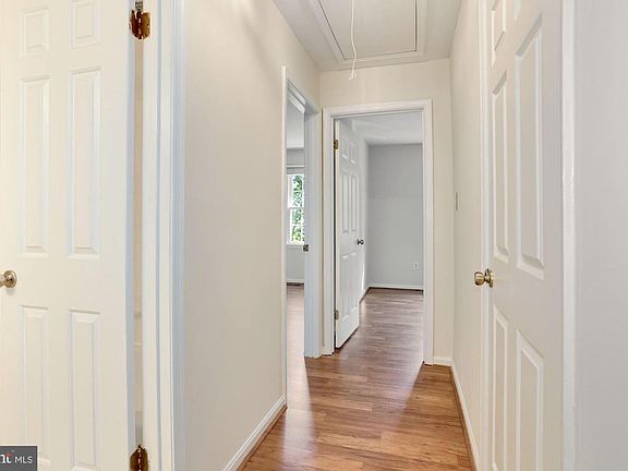 3rd image of 6037 Crown Royal Cir